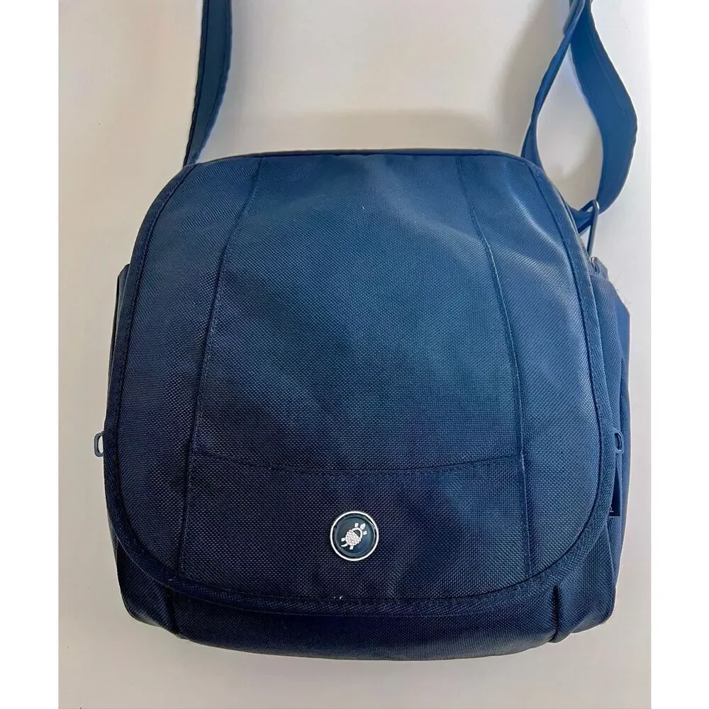 Pacsafe Metrosafe 200 Anti-Theft Compact Crossbody Bag PB001 Shoulder Bag Black